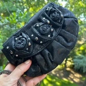 Betsey Johnson 9149 ベッツィジョンソン クラッチ ベルベット黒 Betsey Johnson 9149 ベッツィジョンソン クラッチ ベルベット黒